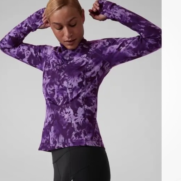 Athleta Rainier 1/2 zip - Picture 2 of 8